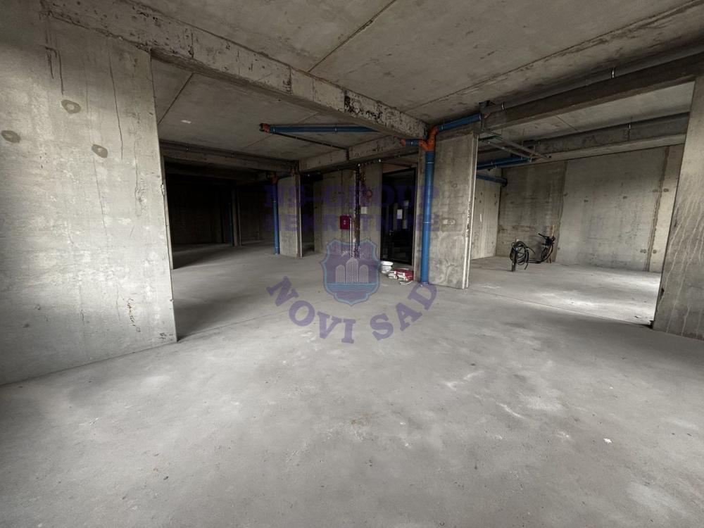 Slika 3 -  Lokal na prodaju, 257m2, 698.840€